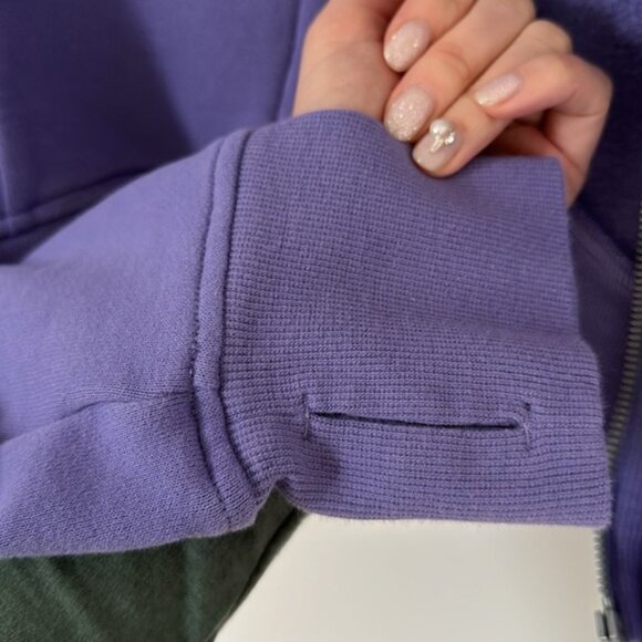 Lululemon cropped scuba hoddie size 8 - Picture 3 of 4